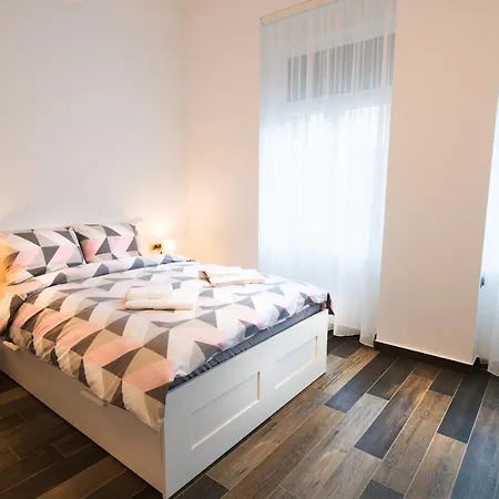 Apartmani Sterija Novi Sad Dış mekan fotoğraf