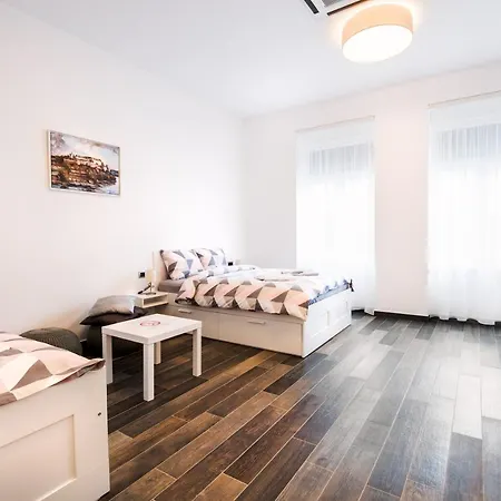 Apartmani Sterija Novi Sad Dış mekan fotoğraf